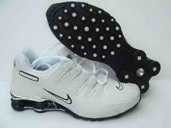 sport shoes,nike shox